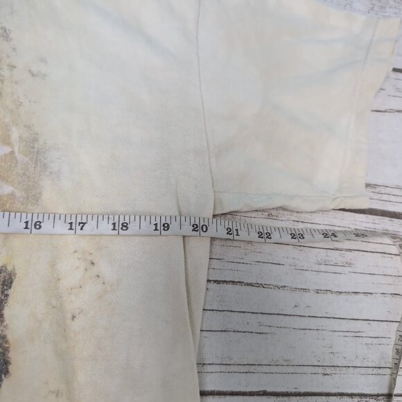 The Mountain Tribal Native American Wolf Tie Dye T Shirt Size Large - Picture 4 of 6